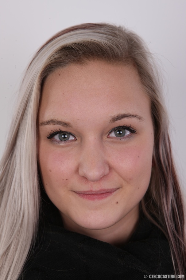 Cute young blonde with curves at right plac - XXX Dessert - Picture 1