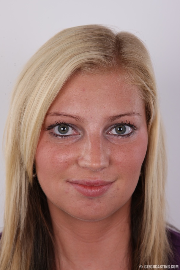 Tall sexy shaped blonde shows her firm invi - XXX Dessert - Picture 1