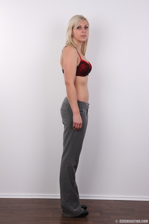 Smashing blonde drops suit to reveal hot ta - XXX Dessert - Picture 10