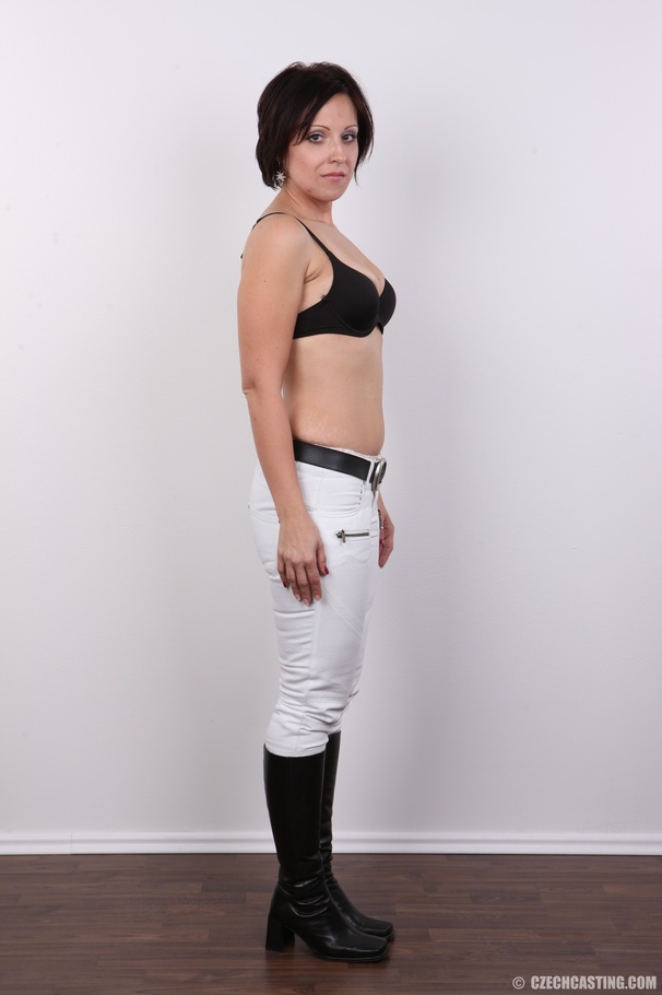 Liable lady strips off clothes to show smal - XXX Dessert - Picture 6