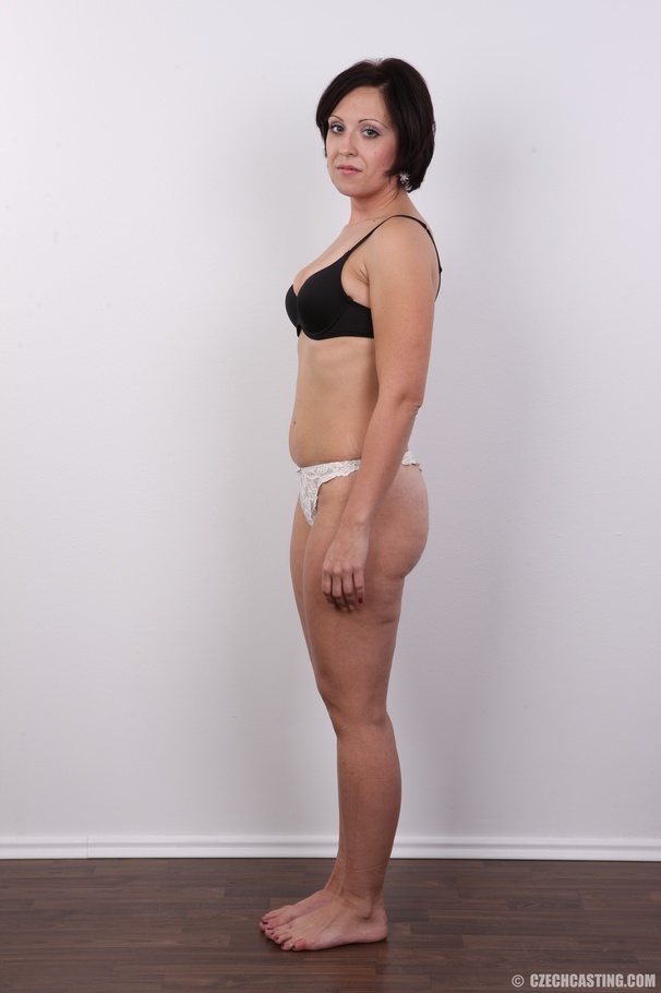 Liable lady strips off clothes to show smal - XXX Dessert - Picture 10