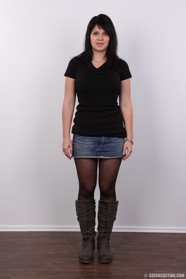 Cool looking chick with black hair shows of - XXX Dessert - Picture 2