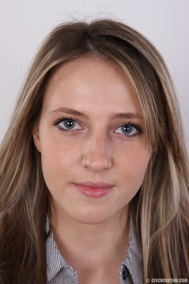 Sweet innocent looking chick reveals smashi - XXX Dessert - Picture 1