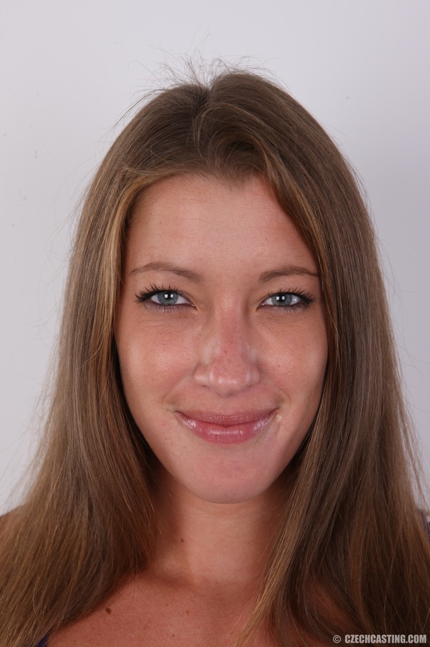 Hot young chick with sexy eyes strips to po - XXX Dessert - Picture 1