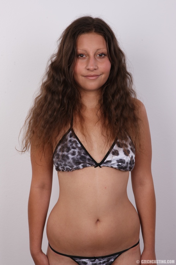 Happy cute chick displays her sexiness mode - XXX Dessert - Picture 9