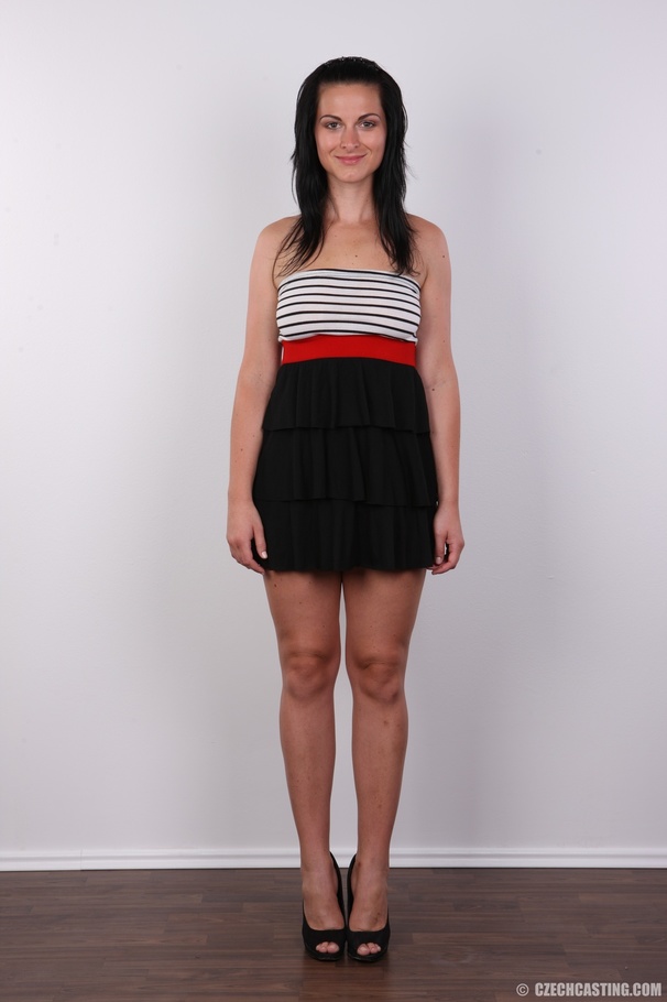 Hot brunette looking spicy proud to model h - XXX Dessert - Picture 2