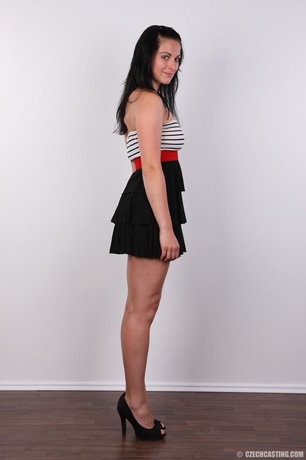 Hot brunette looking spicy proud to model h - XXX Dessert - Picture 3