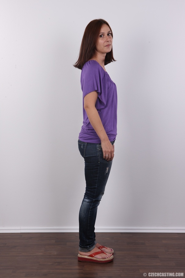 Full and seductively shaped lady shows cute - XXX Dessert - Picture 3