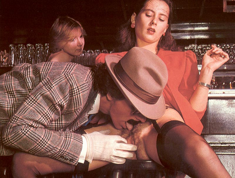 Seventies mobster and two ladies going wild - XXX Dessert - Picture 5