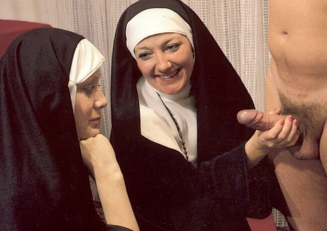 Two slutty retro nuns sharing the gardener  - XXX Dessert - Picture 6