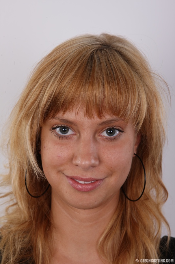 Sexy blonde with slim figure shows off tits - XXX Dessert - Picture 1