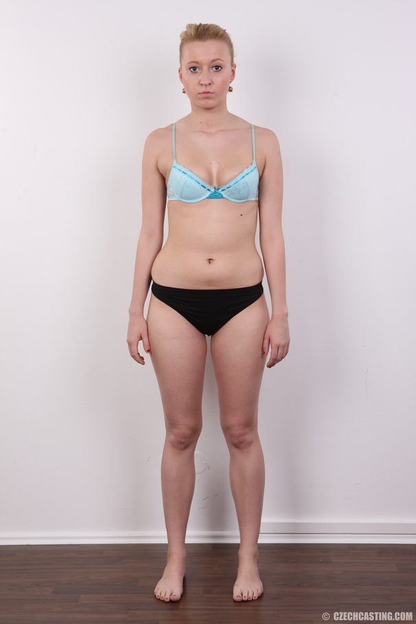 How looking young blonde reveals her sexy g - XXX Dessert - Picture 8