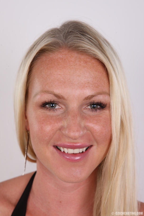 Cute well shaped blonde model models tall s - XXX Dessert - Picture 1