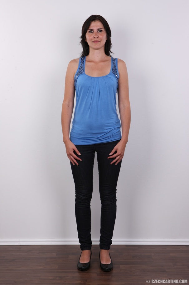 Pretty lady with cute bouncy tits shows nic - XXX Dessert - Picture 2