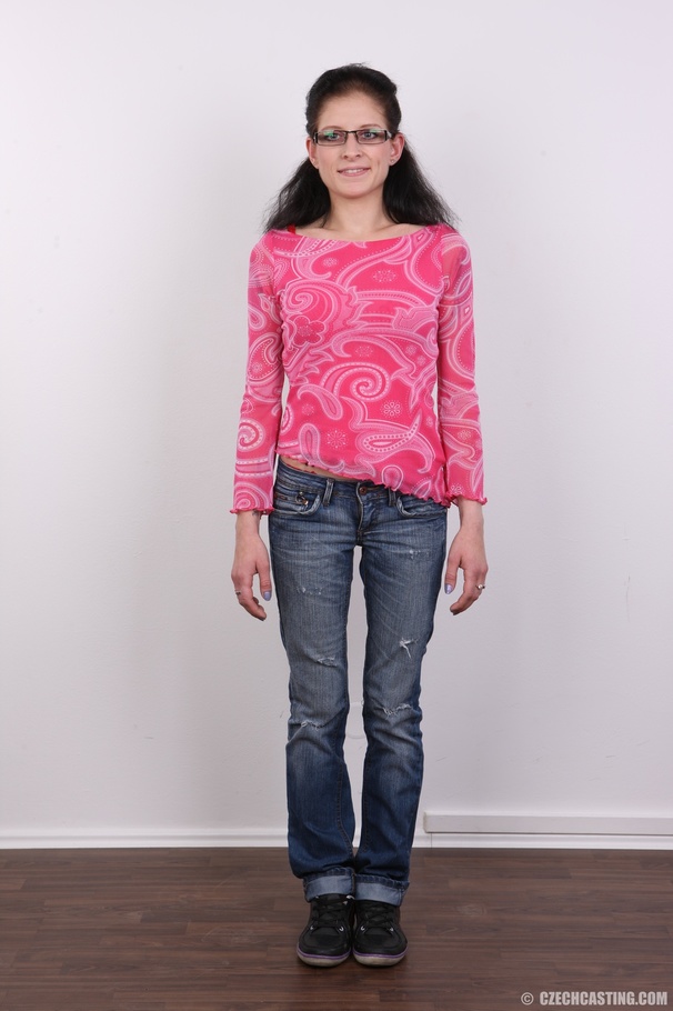 Tattooed chick in glass with full black hai - XXX Dessert - Picture 2