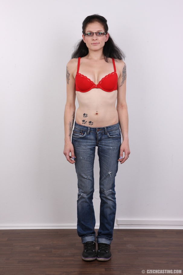 Tattooed chick in glass with full black hai - XXX Dessert - Picture 3