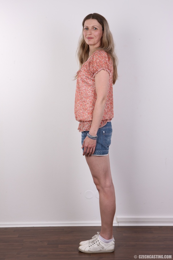 Matured cute mama with firm supple body rev - XXX Dessert - Picture 3