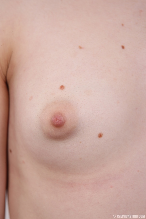 Young pretty creamy chick shows cute small  - XXX Dessert - Picture 7