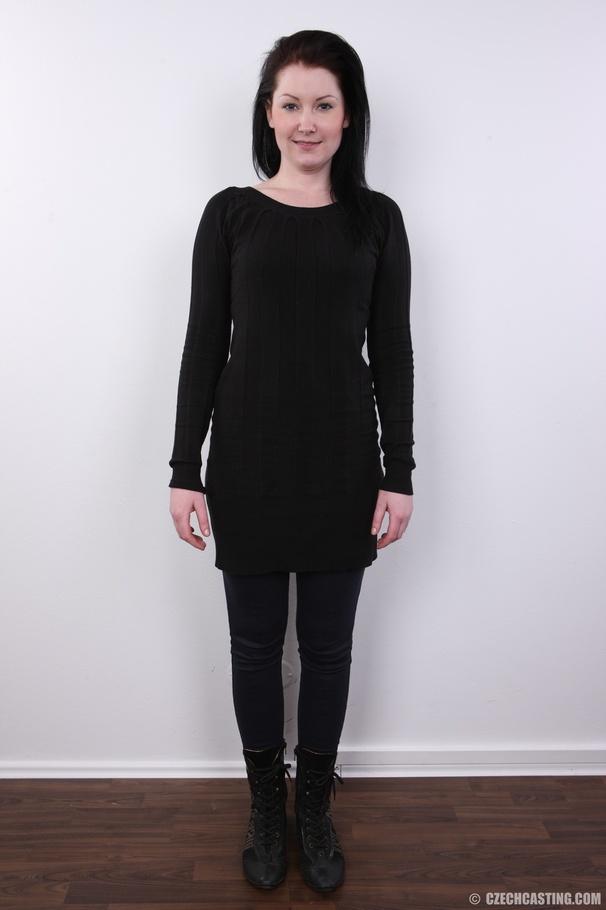 Smiling beauty with really hot looking fles - XXX Dessert - Picture 2