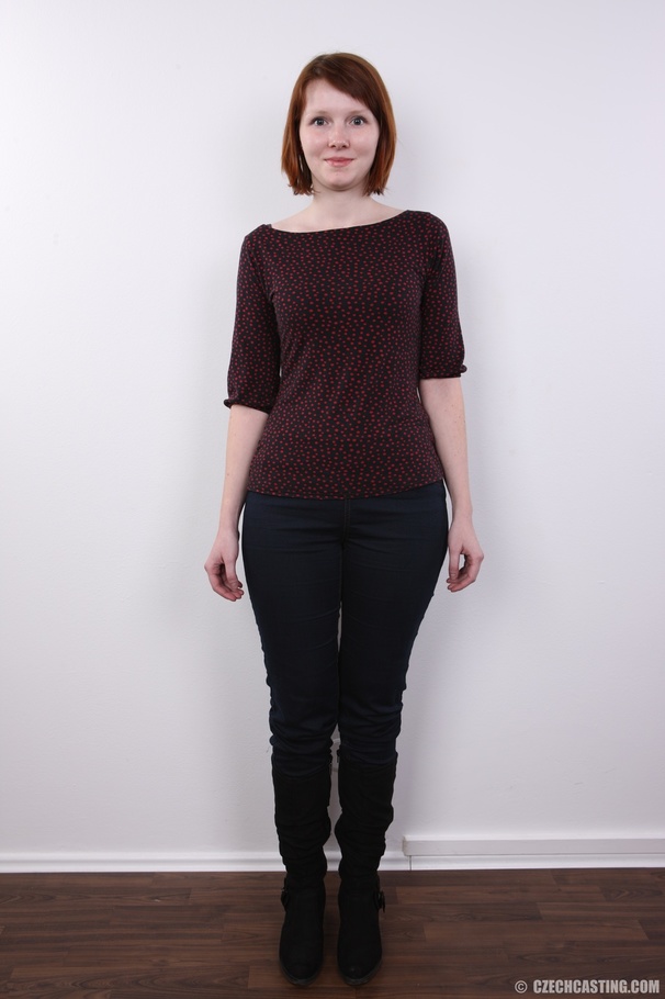 Short hair creamy skinned chick with small  - XXX Dessert - Picture 2