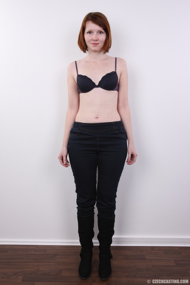 Short hair creamy skinned chick with small  - XXX Dessert - Picture 3