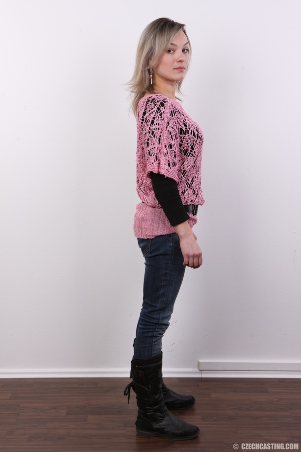 Beautifully shaped sex model shows off her  - XXX Dessert - Picture 3