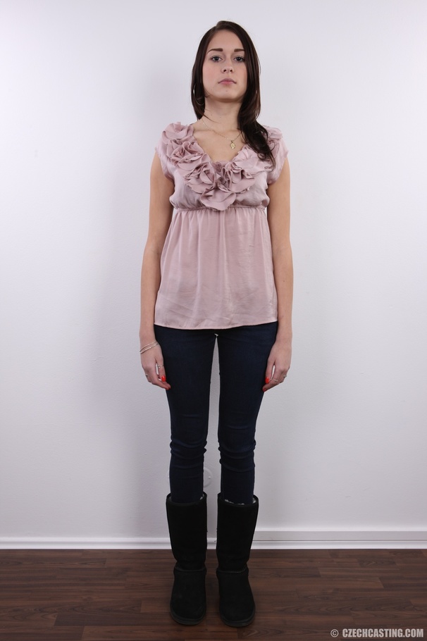 Slim sexy and seductive babe with hot invit - XXX Dessert - Picture 3