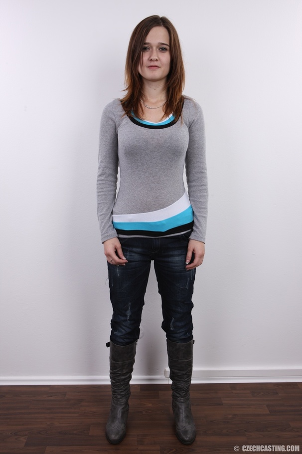 Hot young teen mom with big tits show bounc - XXX Dessert - Picture 2