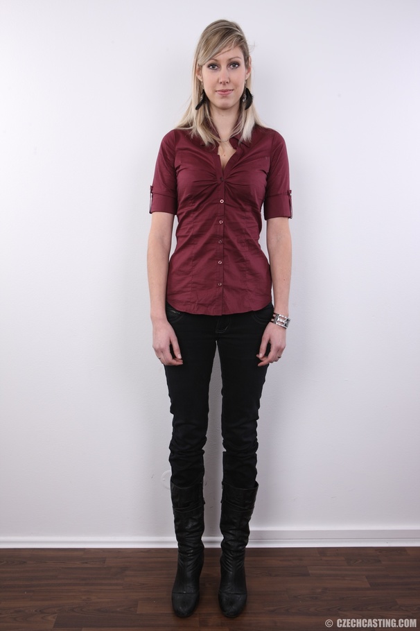 Tall cute lusty butt babe with long cute le - XXX Dessert - Picture 1