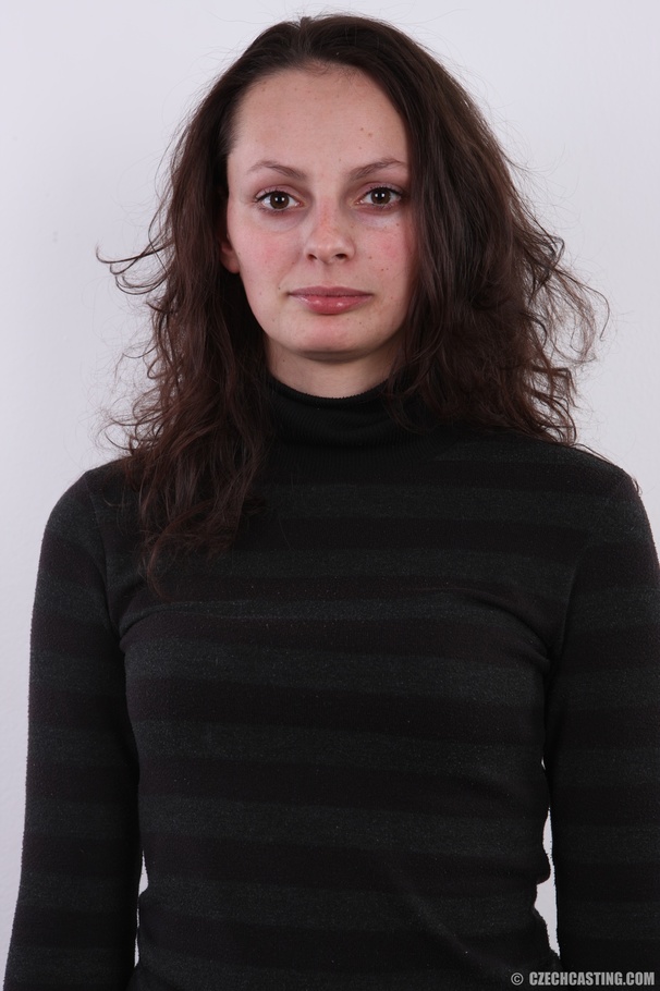 Horny tall chick with cute long legs shots  - XXX Dessert - Picture 2