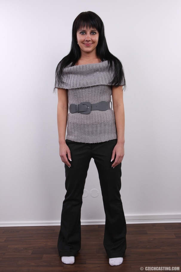 Sexy dark hair petite beauty reveals pussy, - XXX Dessert - Picture 2