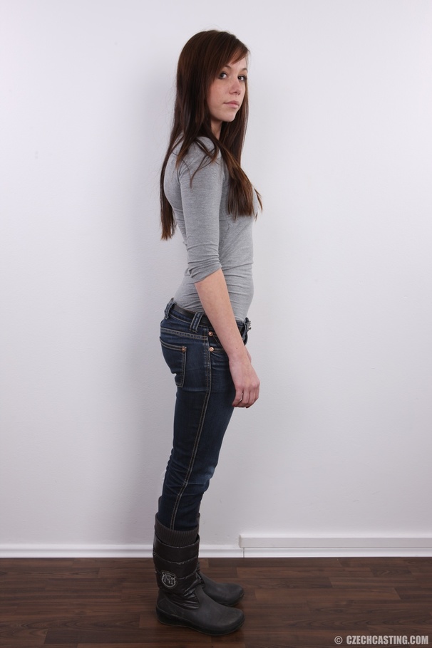 Young supple cute girl shows lusty hot butt - XXX Dessert - Picture 3