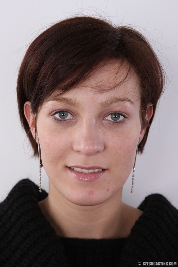 Slender hot looking petite chick shows hot  - XXX Dessert - Picture 1