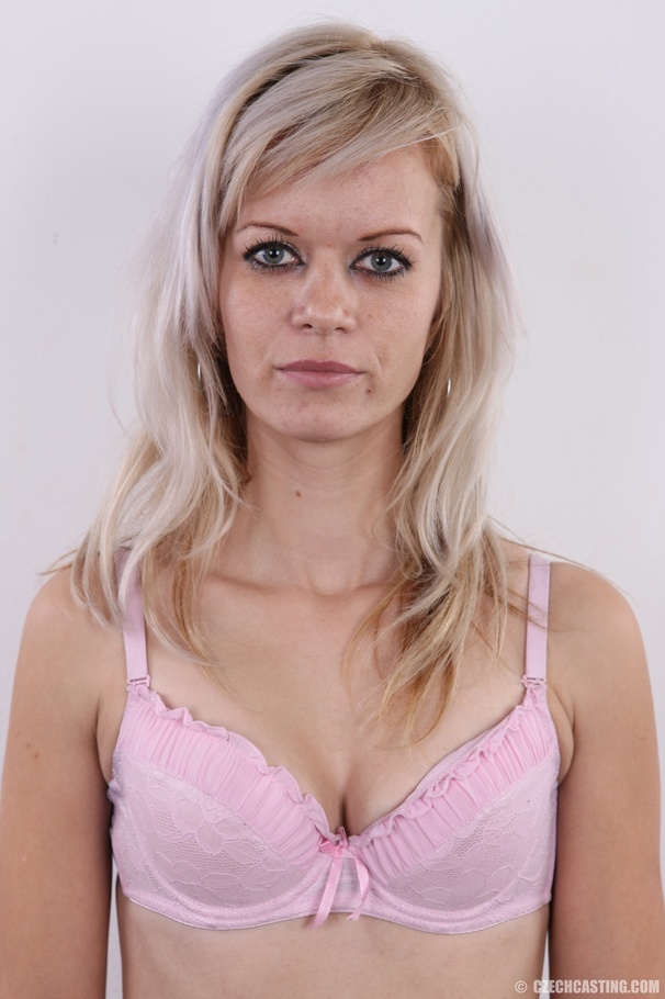 Tall sexy experienced blonde strips to show - XXX Dessert - Picture 5