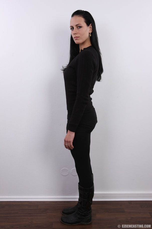 Tattooed babe with sexy eyes shows hot tigh - XXX Dessert - Picture 3