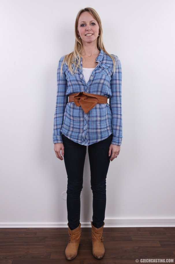 Tall sexy shaped blonde shows cute legs, sw - XXX Dessert - Picture 2