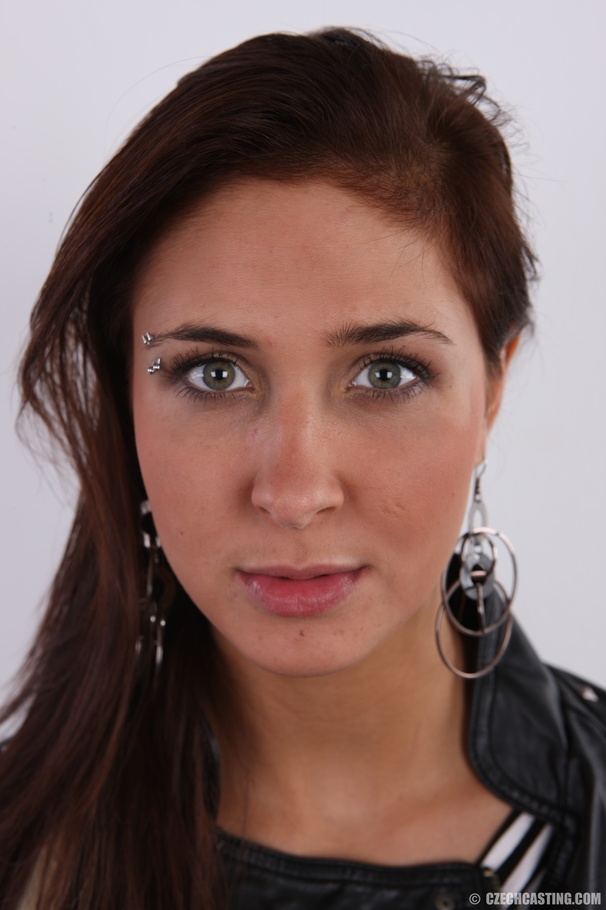 Seductive pretty girl with cute eyes show b - XXX Dessert - Picture 1