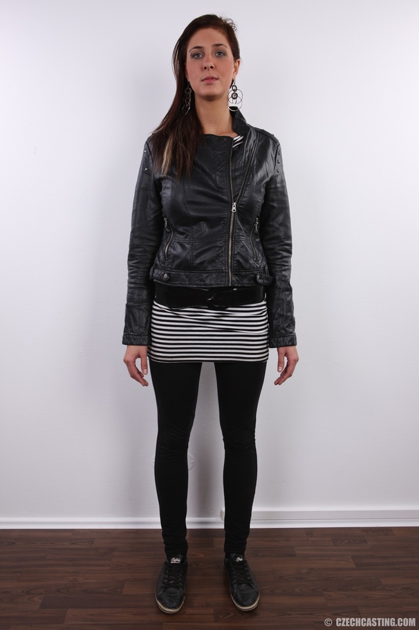 Seductive pretty girl with cute eyes show b - XXX Dessert - Picture 2