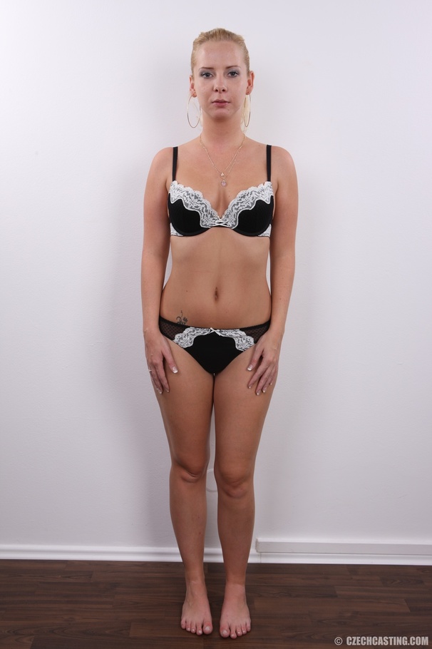 Young blonde chick with impressive bouncy b - XXX Dessert - Picture 6