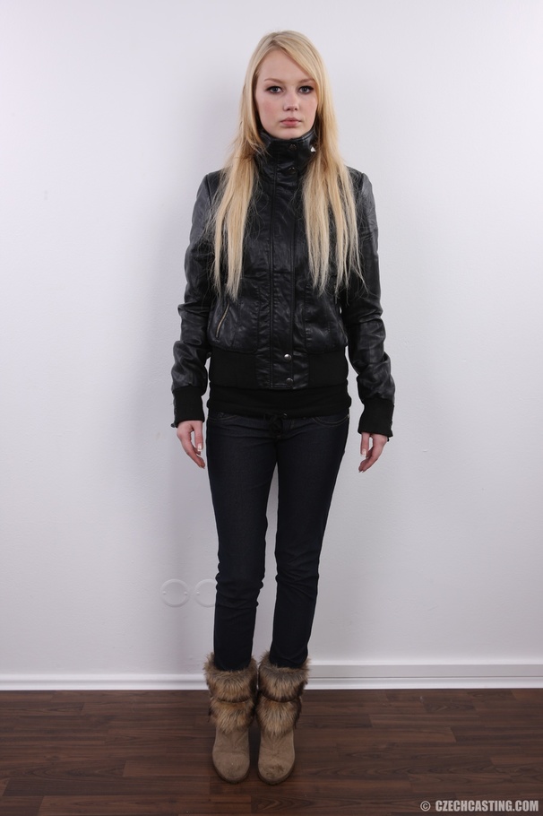 Smoky hot blonde strips to revel spicy hot  - XXX Dessert - Picture 2