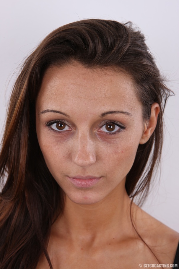 Horny slim chick with nice long legs, small - XXX Dessert - Picture 1