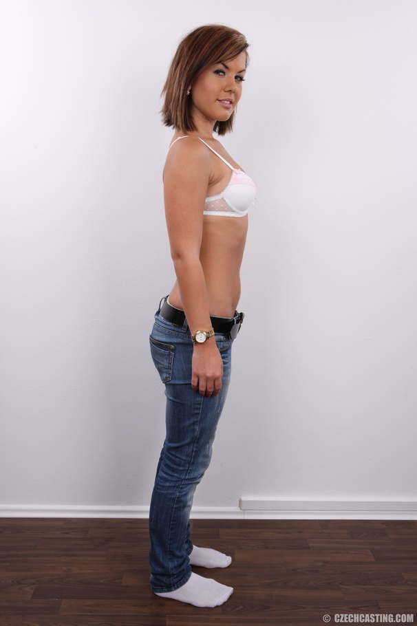 Cute chick with sexy eyes shows off tight p - XXX Dessert - Picture 5
