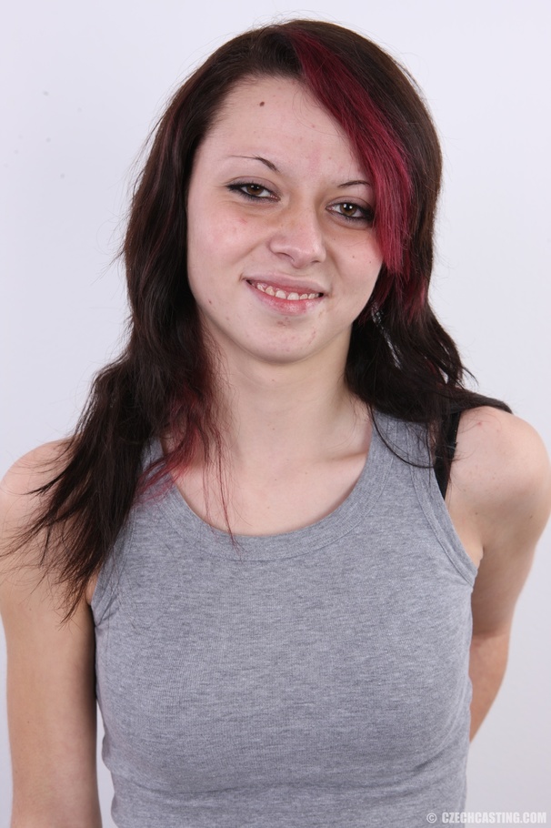 Hot dyed hair brunette looks young and fres - XXX Dessert - Picture 2