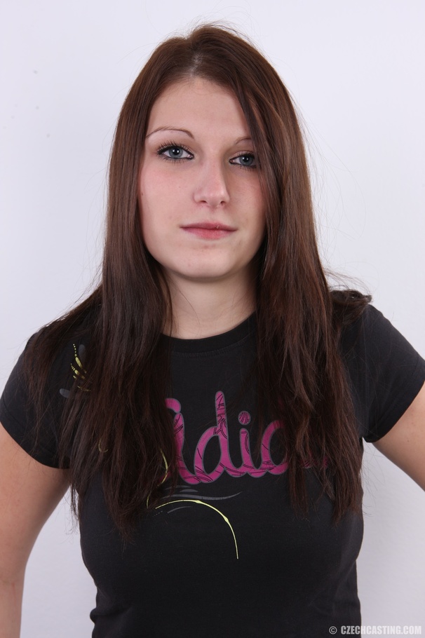 Passionate looking brunette with sexy tits, - XXX Dessert - Picture 2