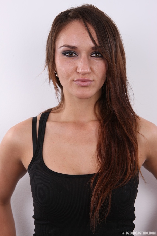 Sexy enticing chick with seductive eyes sho - XXX Dessert - Picture 2