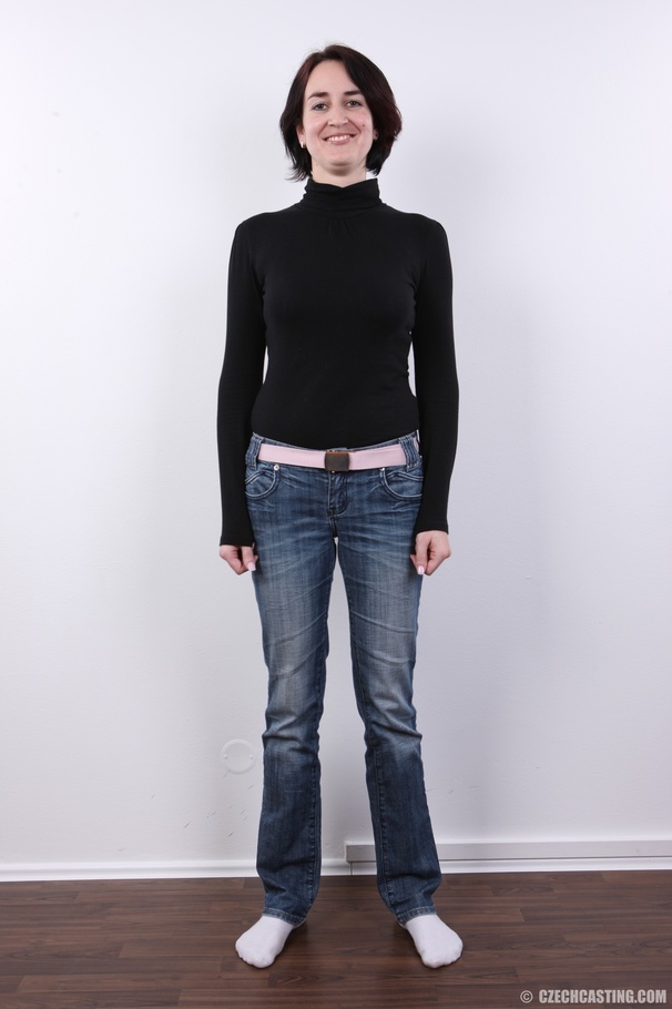 Tall slender cute brunette with hot fleshy  - XXX Dessert - Picture 3