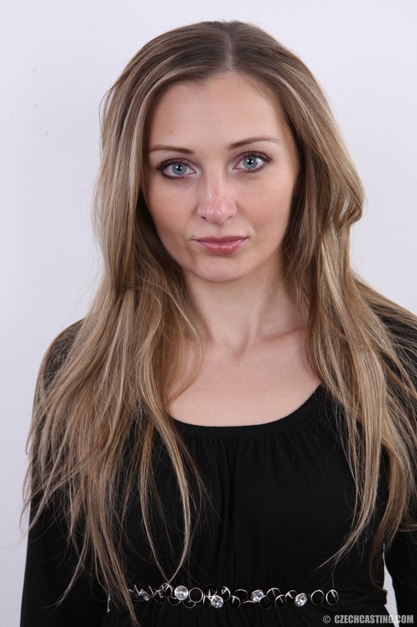 Experienced blonde looking for action revea - XXX Dessert - Picture 2