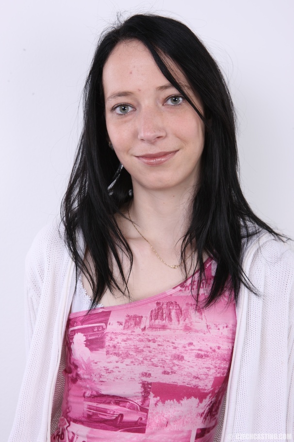 Amateur sex model shows fleshy pussy, cute  - XXX Dessert - Picture 2