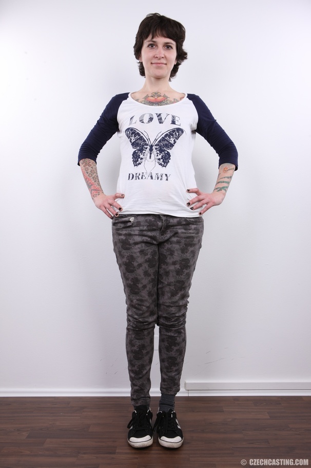 Interesting brunette covered in colored tat - XXX Dessert - Picture 3