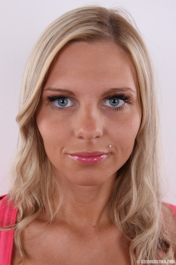 Blonde with sexy eyes, hot perky tits, swee - XXX Dessert - Picture 1